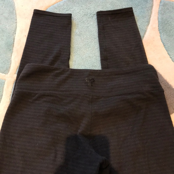 TNA leggings - Picture 2 of 2